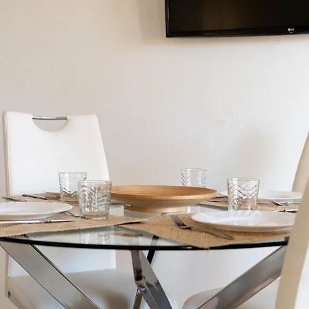 Beachfront Puerto Cabopino Apartamento Marbella